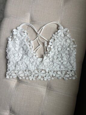 La Miel White Crochet Floral Bralette Top